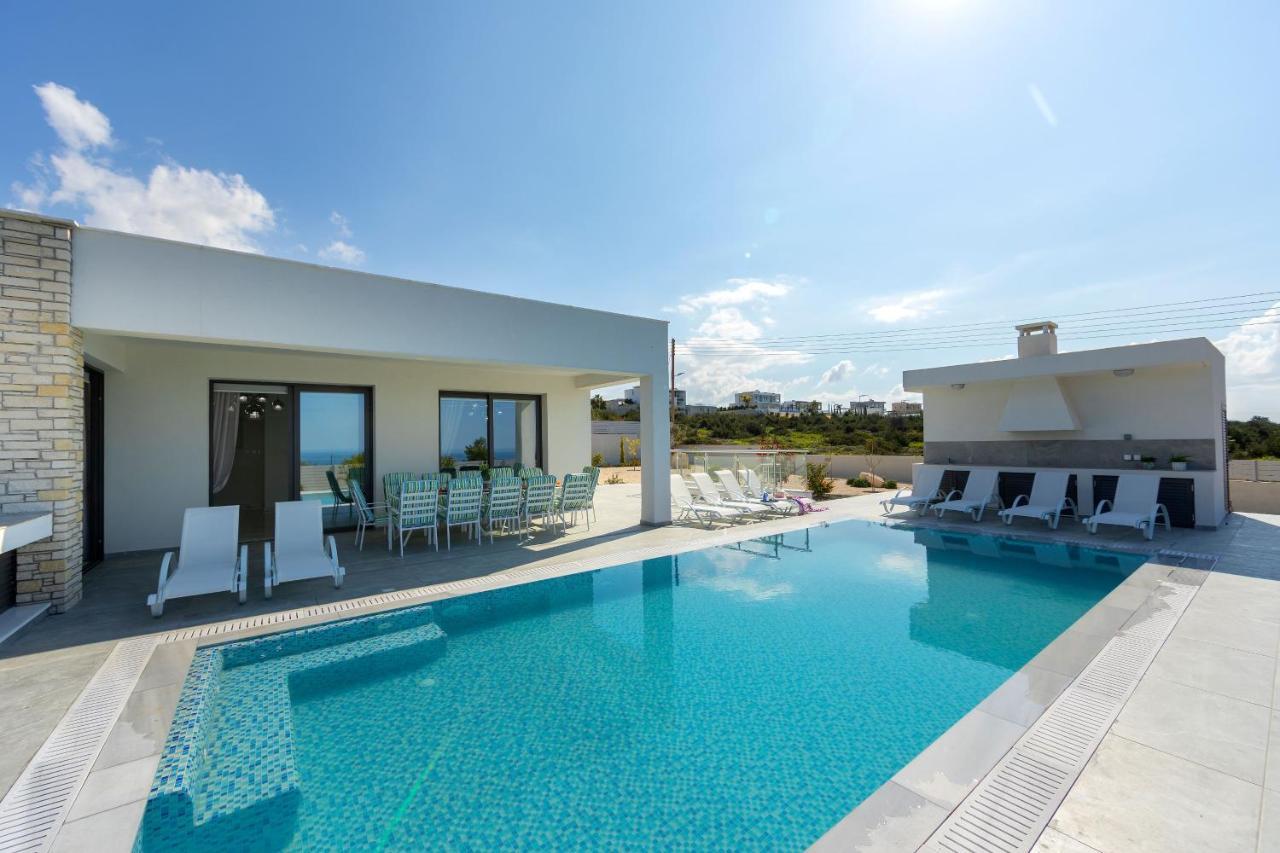 Villa Pleiades Pafos Exterior foto