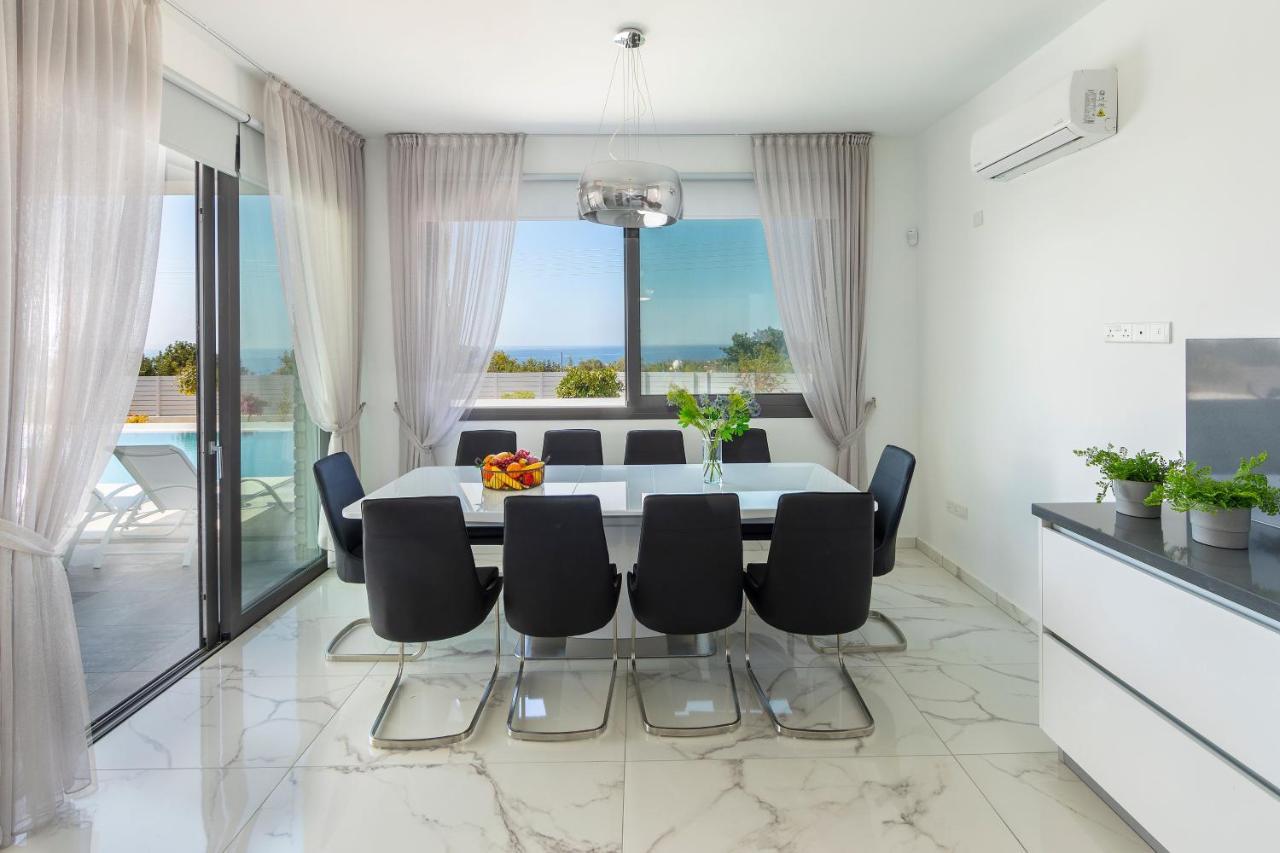 Villa Pleiades Pafos Exterior foto
