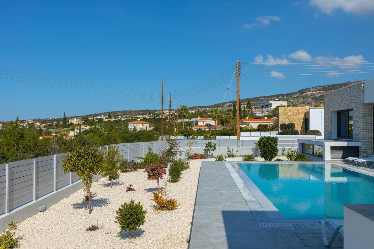 Villa Pleiades Pafos Exterior foto