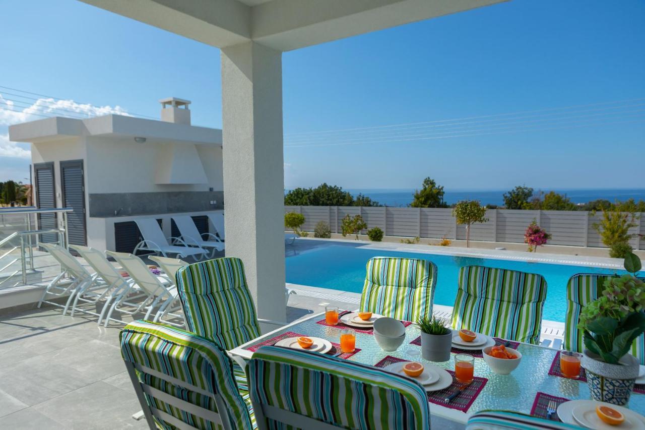 Villa Pleiades Pafos Exterior foto
