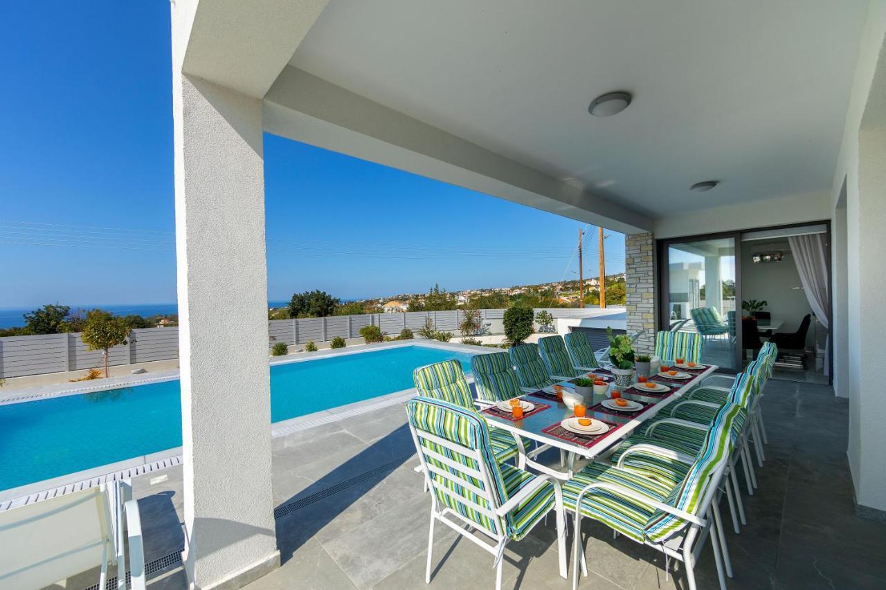 Villa Pleiades Pafos Exterior foto